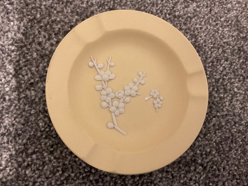 Wedgwood jasperware yellow - wedgwood,