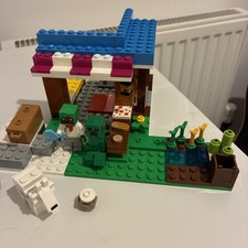 LEGO Minecraft: The Bakery