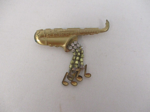 Goldtone saxophone brooch - saxophone,