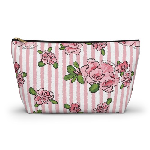Vintage chic accessory - chic, or