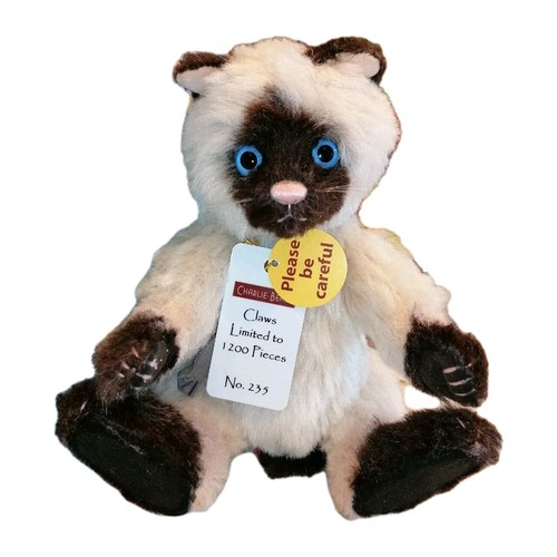 Charlie bears claws - bears, ragdoll