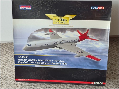 Corgi aviation aa35603 - aviation, hawker
