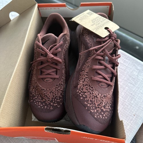 Nike versair trainers red - versair,