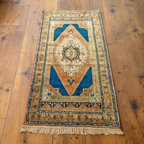Vintage oriental rug turkish - oriental,