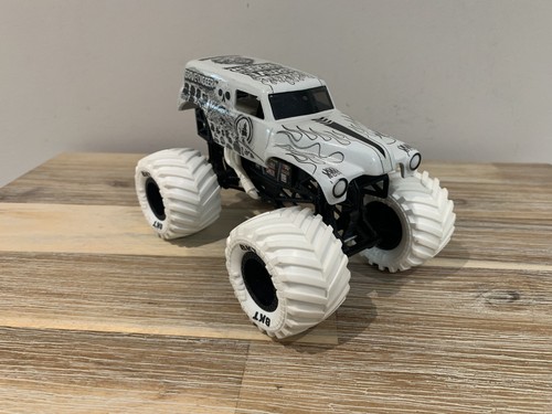Rare hot wheels bkt white - wheels,