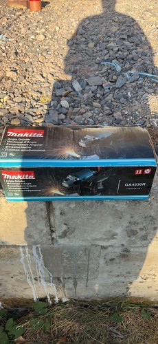 Makita ga4530r 110v grinder - makita,