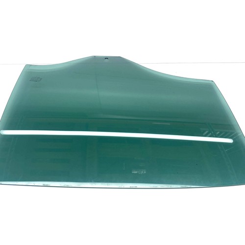 Renault megane window glass - window,
