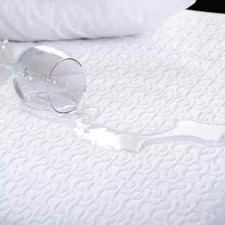 QUILTED WATERPROOF MATRESS