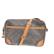 LOUIS VUITTON Trocadero 27