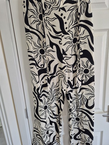 Ladies pattern trousers - xl,