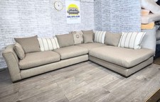 Stunning DFS Saphina Corner