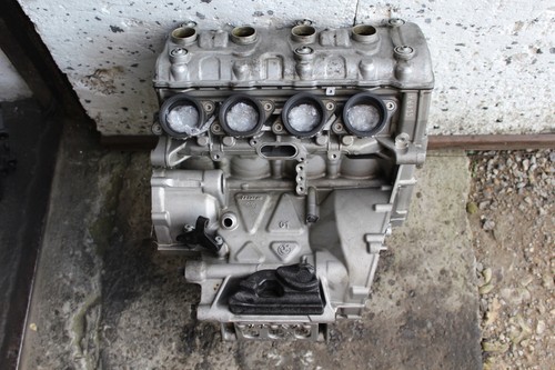 Bmw s1000rr engine piece - s1000rr, 1
