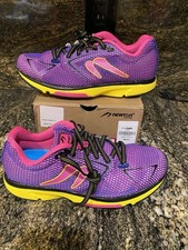 NEW  Womens Newton Distance 12