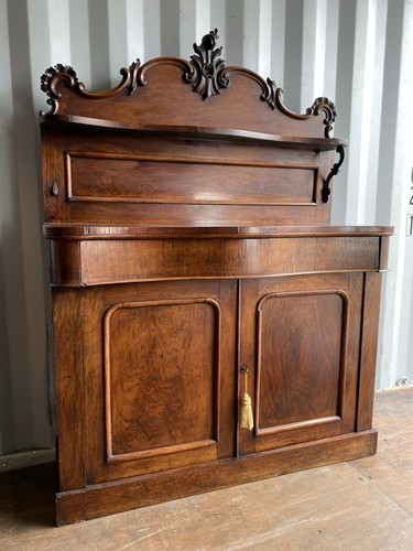 Victorian rosewood chiffonier