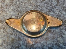 MGA, MGB MK1 (1962-67) 2 Eared Wire Wheel Left Hub Spinner MG Logo 12TPI