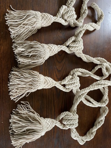 Matching pais cream - 2, of