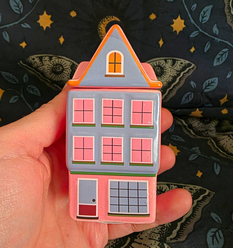 Pink house shaped - pink, house-shaped
