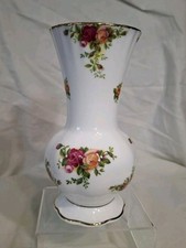 Royal Albert, Old Country Roses, 6.75" Tall Vase, c1974-1980