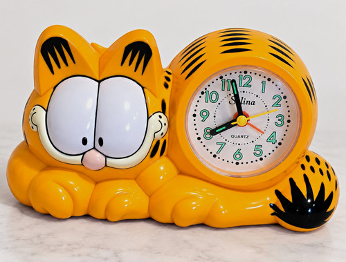 Vintage garfield salina quartz - garfield,