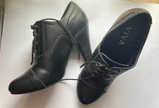 VIVA - MARY JANE BROGUE LACE UP ANKLE BOOT - BLACK - SIZE 5