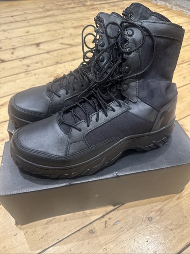 Oakley field assault - boot, uk