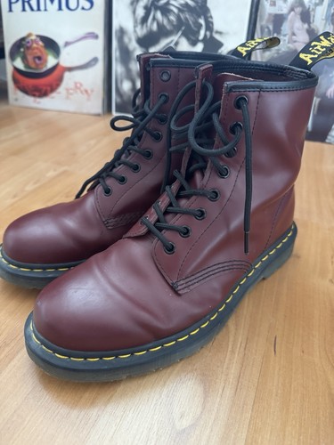 Marten boots size 9 - marten,