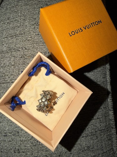 Authentic louis vuitton flower - authentic,