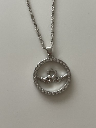 Claddagh necklace irish knot - necklace,