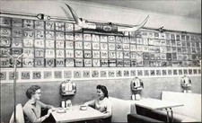 Redmond OR Brand Caf‚ Table