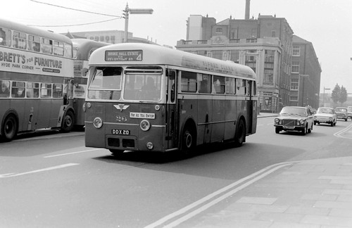 Ipswich 6x4 quality bus - no.20,