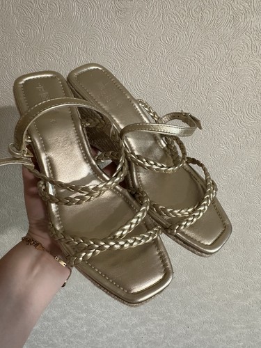 Next signature forever - signature, comfort