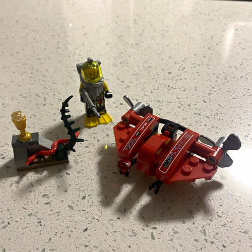 Lego atlantis 7976 illustrated - atlantis,