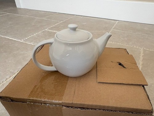 White china teapot 4 - teapot, *