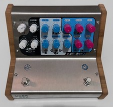 Neon Egg Planetariun V3 stereo reverb, chorus, delay, compressor with side chain