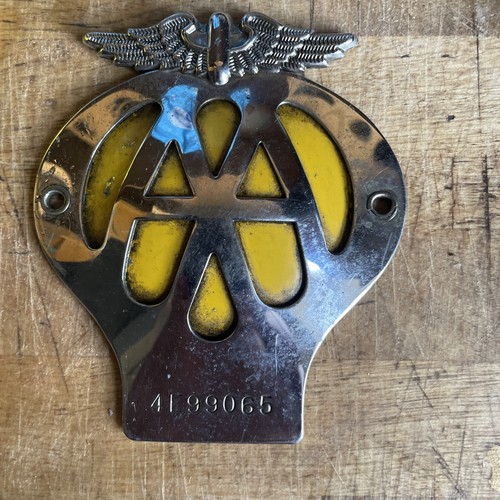 Vintage emblem yellow - vintage,