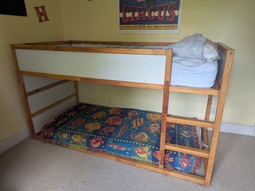 Raised kid bed kura - kid's,