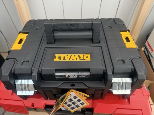 Dewalt tstak plastic - dewalt, tool