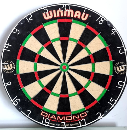 Winmau diamond plus dart board - winmau,