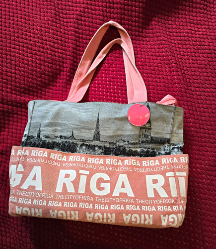 Robin ruth riga - robin,