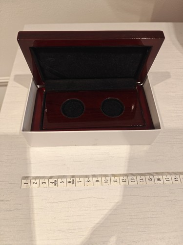 Double coin gold sovereign - -,