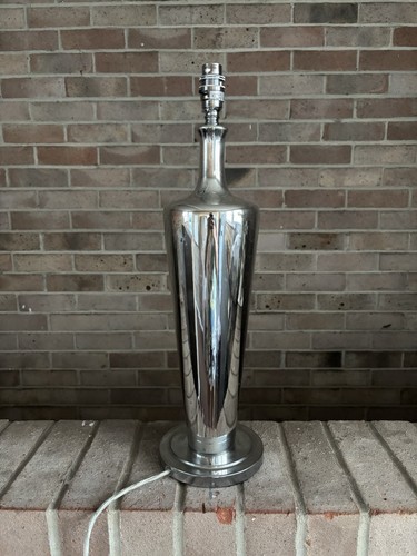 Large chrome effect metal - effect,