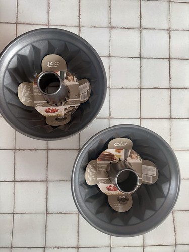 Set bundt tin non - set,
