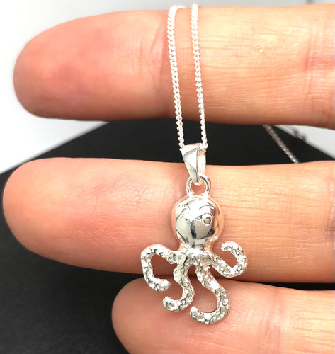 Octopus pendant necklace - , solid