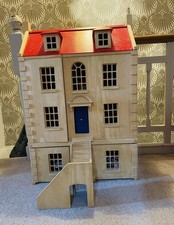 Pintoy Marlborough Dolls House Wooden