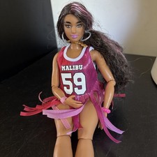 2019 Curvy Barbie With Top (no