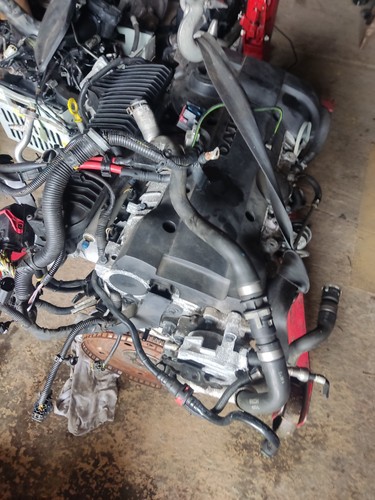 Volvo v40 2013 2l - v40, cc