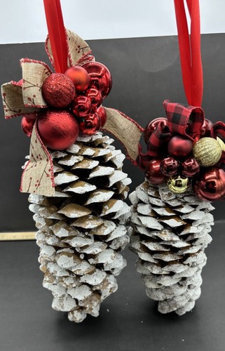 Jumbo pinecone tall - pinecone,