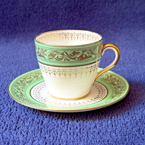Royal doulton h4120 - green, gold