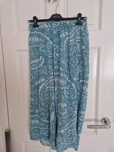 Primark blue white paisley - white,
