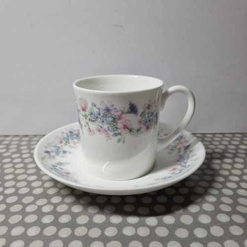 Wedgwood bone china - ,